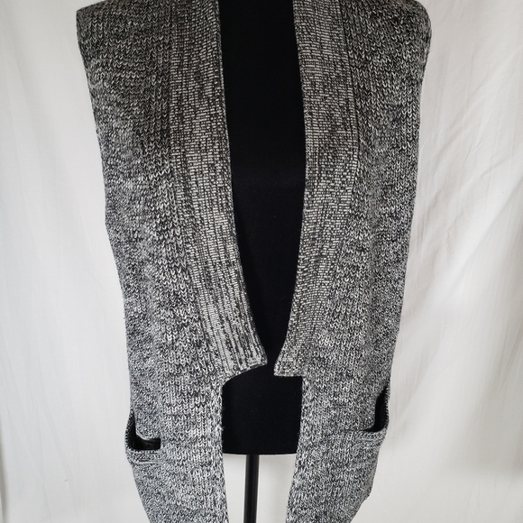 Banana Republic Gray Sleeveless Sweater Cardigan Sz M - Picture 8 of 9